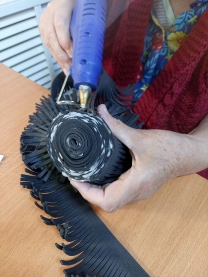 7411